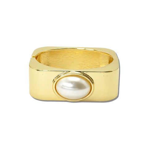 Pearl in a Square Bracelet