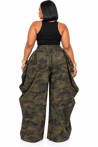 In Formation Camo Pants | Curvy Fashun